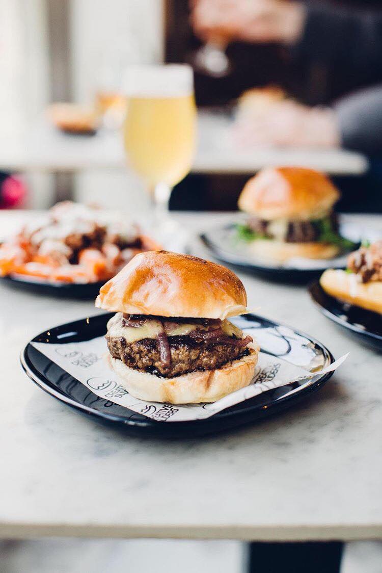 CreativeSliders's tweet image. Due to circumstances beyond our control, we're unable to complete our final week @Hunter_Sons Thanks to James and the gang for having us and to everyone that came to visit. See you soon! 🍔