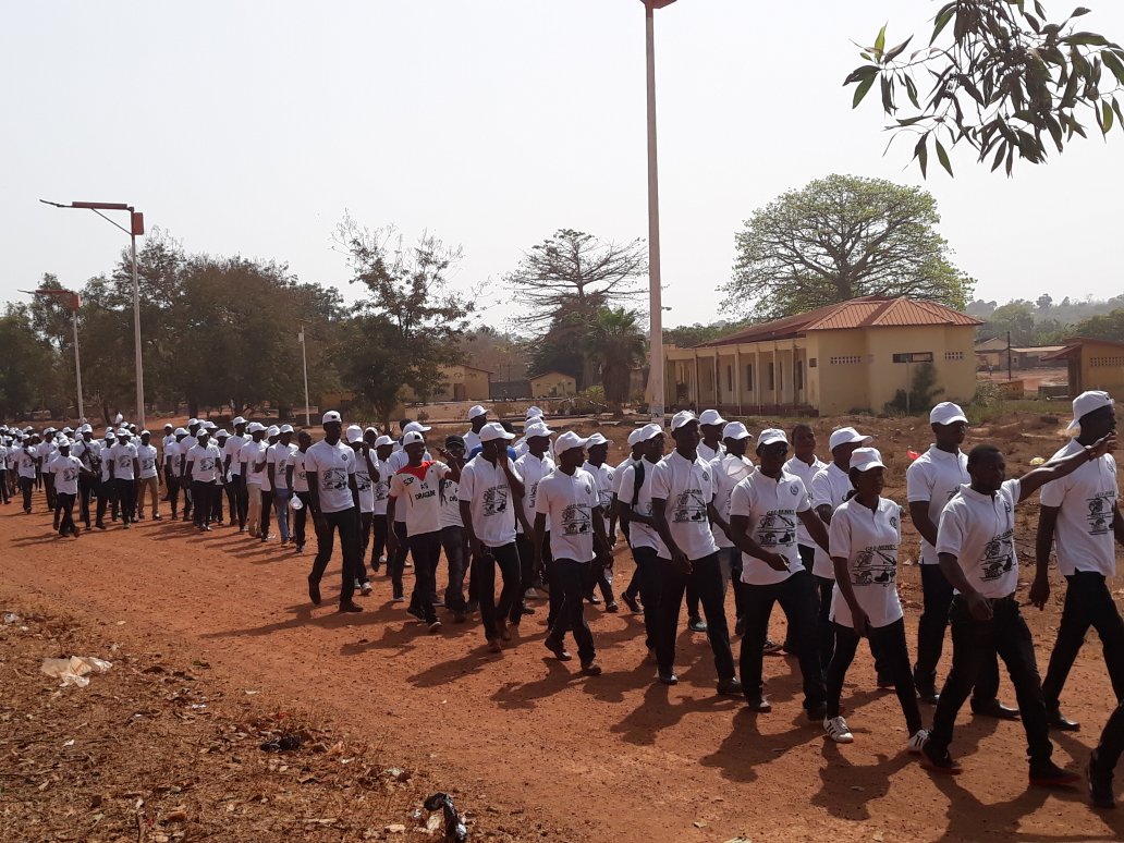 keitus14's tweet photo. Sortie de la 53eme #Promotion de l'institut #Geomines ce lundi !
Une autre vague de chercheurs d'emploi vers la #SMB #Winning #TopMining #Gac et #CBG etc
@FBouzigues @LamineGUIRASSY @Camara_Zeina @boke_zes https://t.co/FHP3qi1fEl