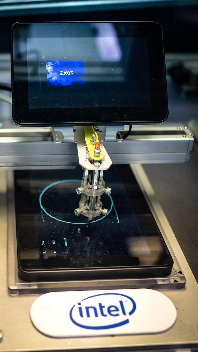 IntelEdge's tweet photo. Factory automation, maintenance, and real-time robotic control that deliver #smartfactory value, made possible with Intel #IOT and @Exorint Corvina Cloud dashboard. #HM18 https://t.co/srADj2LH0k