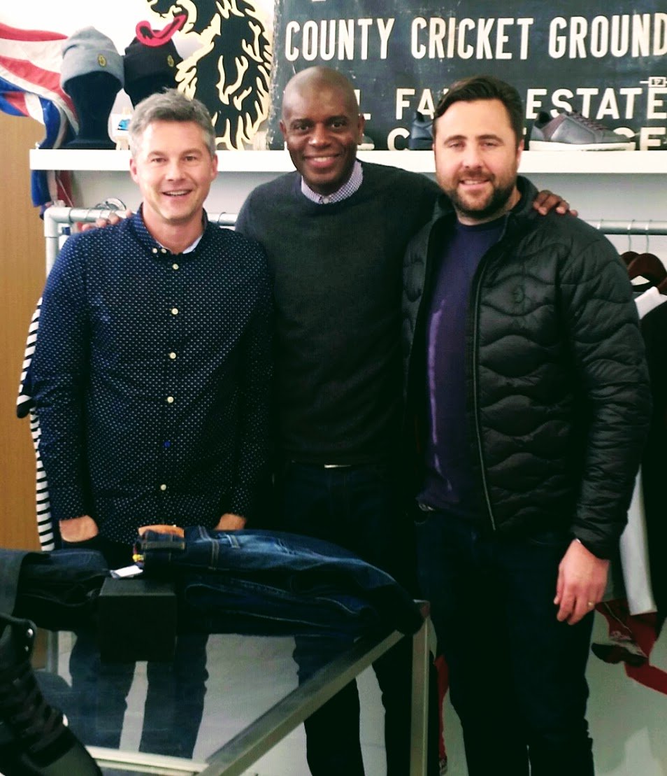 Massive announcement by my pal <a href="/LukeRoper/">LUKE 1977</a> who's Villa through and through getting the <a href="/AVFCOfficial/">Aston Villa</a> kit supplier deal!! Well done mate! Groundbreaking stuff!! 👊🏾 #VTWD