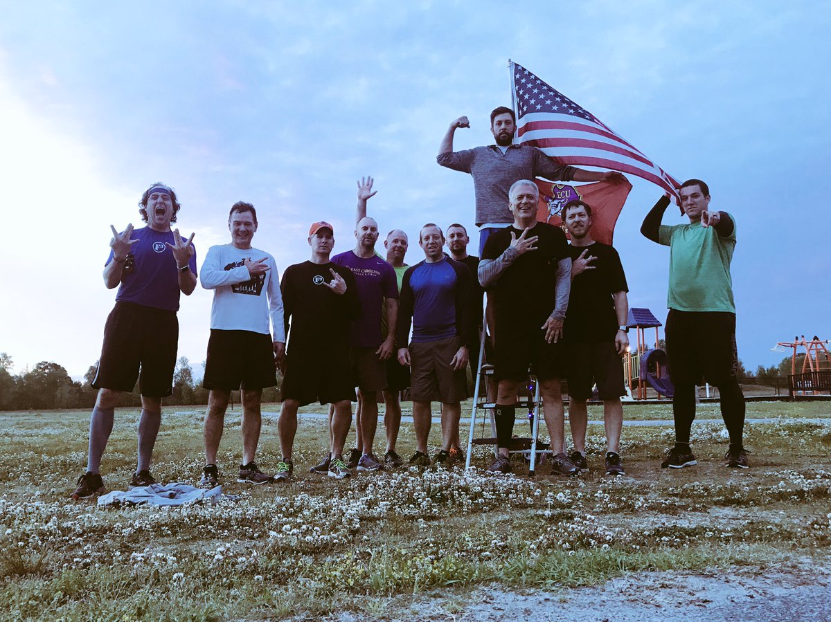 robhallrealtor's tweet photo. @F3ENC TWELVE STRONG PAX played #FollowTheLadder SEAL SESSION at #TheCollardPatch. All 3 F’s were in full effect. The Gloom was rich this morn in Ayden! Love ya fellas -String https://t.co/291SugtmZl