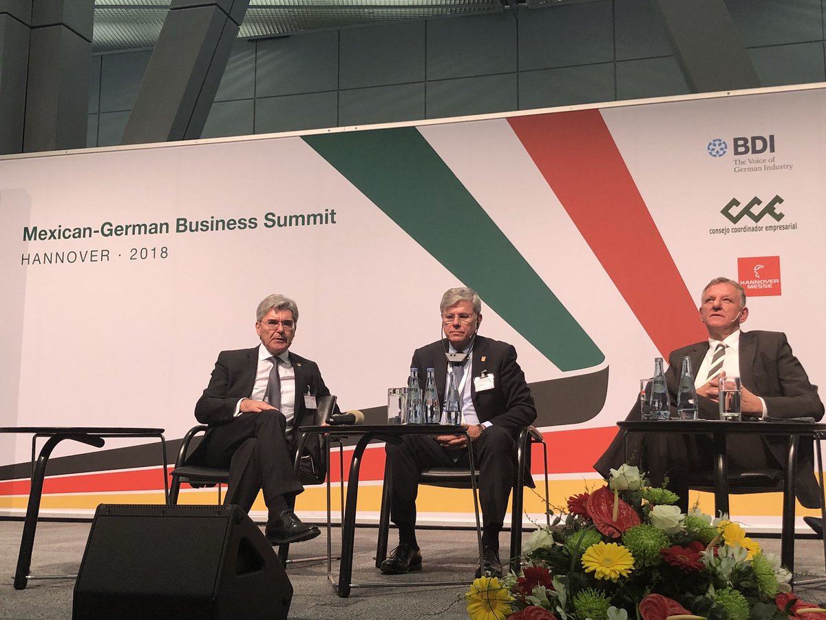 Nuestro #CEO <a href="/Fernandogzz/">Fernando A. González</a> participa en el panel #MGBS18 representando a <a href="/CEMEX/">Cemex Global</a> en #HannoverMesse2018