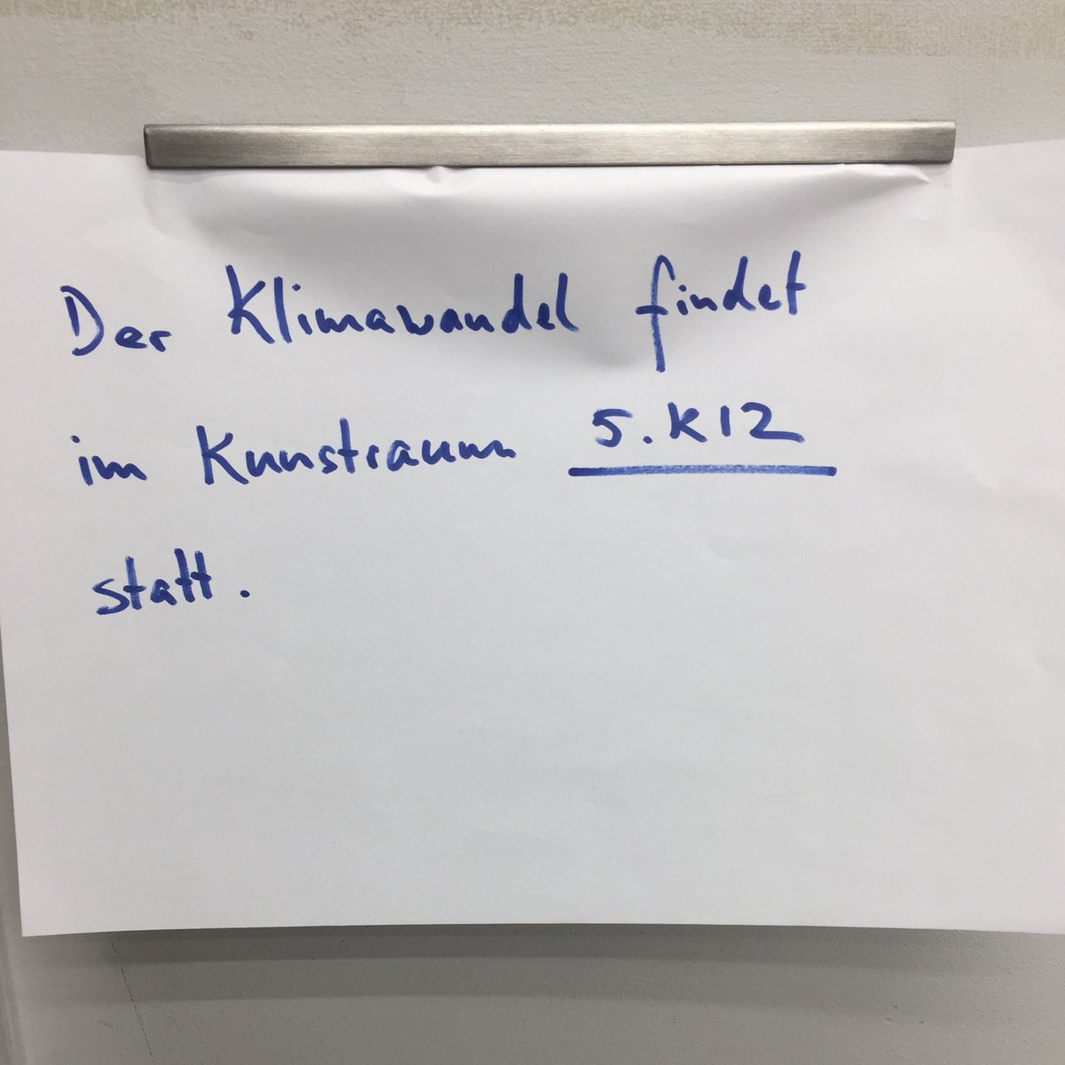 philko04's tweet photo. Unterdessen im #toniareal #zhdk #klimawandel https://t.co/2syhTFn91w