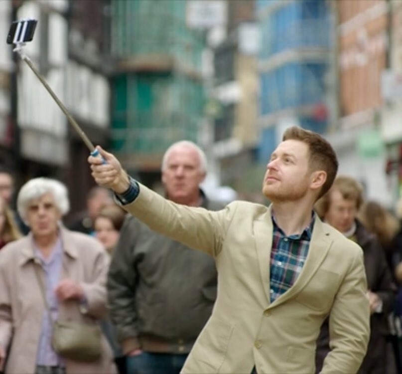 Schafernaker's tweet photo. Discovering that our 21st-century obsession with art/image/selfies is nothing new. Catch me next Monday on @BBCone HD & #BBCOneSouth at 19:30 #BBCCivilisations Stories Series 1 ...you’ll get to see me drawing a bit too. https://t.co/A1QNvqyKHr
