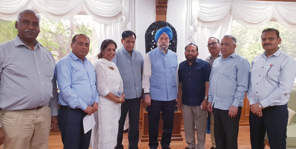ParveenGoel_7's tweet photo. Thank you Sh @HardeepSPuri for listening #sealing issue of #marbleShop at main ring road #RajouriGarden & assuring us of a positive solution asap. Ur approach & intent is highly appreciable. Spl tks to Sh Subash Sachdeva , Sh Subash Arya & mrs Veena Virmani https://t.co/AQdzeTHpum