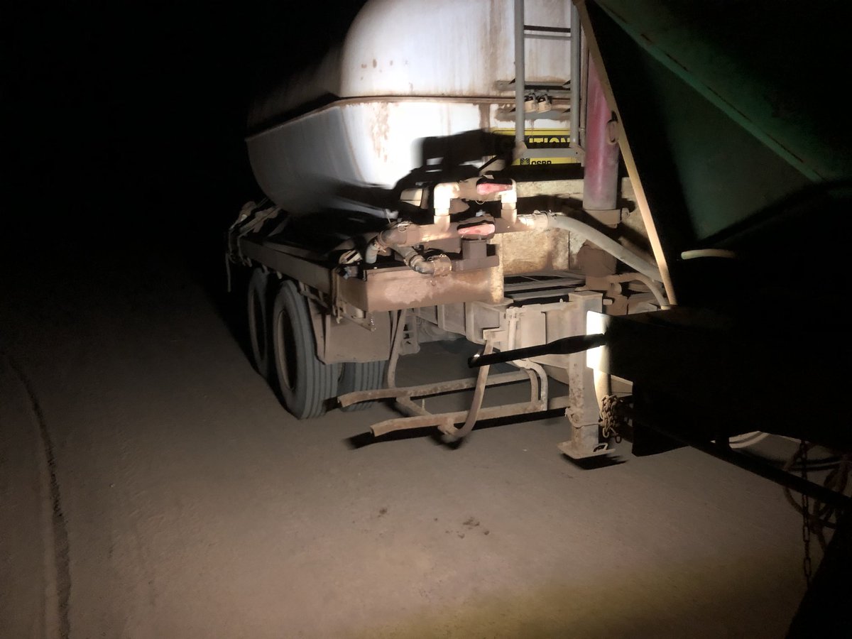 S_M_Bowman's tweet photo. #seedinghack bang your magnetic LED work light on the side of your tray so you can back up, not into, at night.
#seeding18 https://t.co/D6GQlJo31v