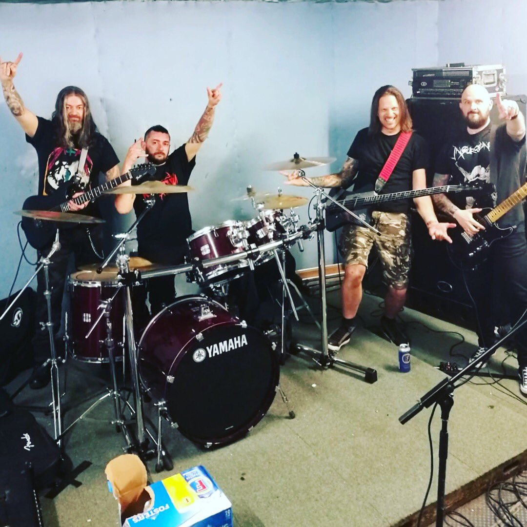 Merichane1's tweet photo. Outstanding weekend of rehearsals 👍🤘 #merichane #lancastermusiccoop https://t.co/DfzGwY0w7k
