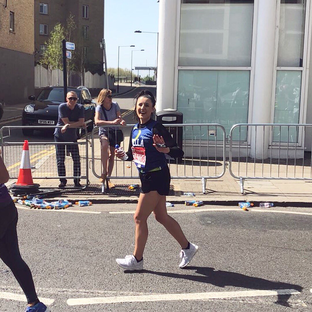 bellawade_'s tweet photo. Dead chuffed #LondonMarathon @LondonMarathon @alzheimerssoc ⭐️ https://t.co/kVLK9JM5Fc
