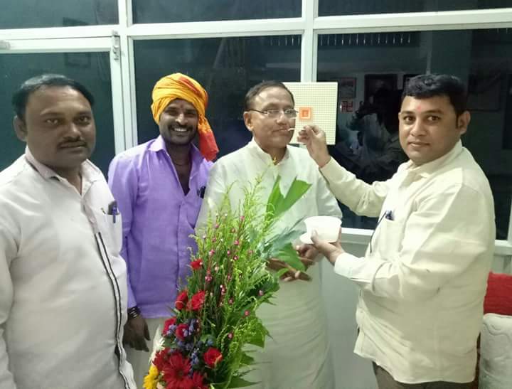 agrawalravibjp's tweet photo. जालना बदनापुर विधानसभा सेत्र से भूपुर्व विद्याक व @BJP4Maharashtra के वरिष्ठ नेता श्री #ArvindChavan जी,आपको जन्मदिन की ढेरों बधाइयाँ, आपका धैर्य, विवेक एवं जनसेवा का जज़्बा सराहनीय है, मैं ईश्वर से प्रार्थना करता हूँ कि आपको चिरायु एवं यशस्वी जीवन प्रदान करें। https://t.co/E0A1Mx0226