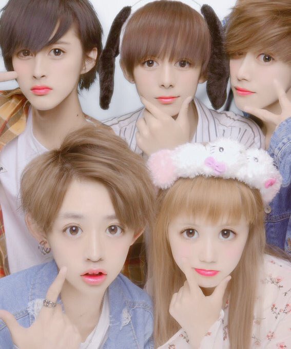 aanncchhii_7's tweet photo. なんで女1人なのwww

男好きに見られてもしょうがない写真だよね〜😇

ネタご協力ありがとう✊ https://t.co/amEZcAqP96