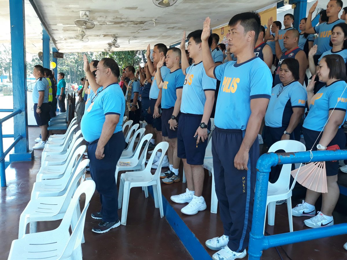 rpeu10's tweet photo. PSupt Briton OIC RPSPU10  Attended the Tradional Flagraising Ceremony &amp; Sports Fiest 2018 Openning @DirectorPSPG @pspg_ops_omd @sds_pspg https://t.co/yYMpbtXvZJ