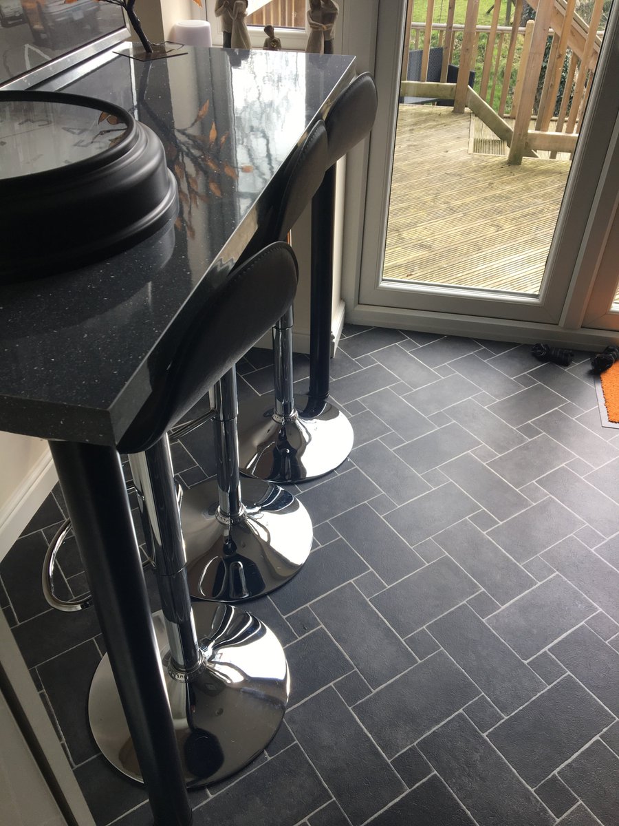 lakelandfurn's tweet image. The Marshall chrome stool is a fantastic piece of minimalist furniture, with a simplistic one piece seat reminiscent of a cap, as the name implies. They look great in a Customers home. #barstools #stools #kitchenseating #counterseating #happycustomer
lakeland-furniture.co.uk/marshall-black/