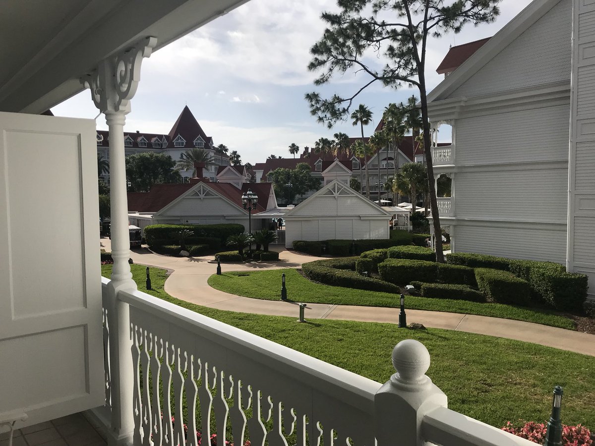 Bryan Gallego tweet media