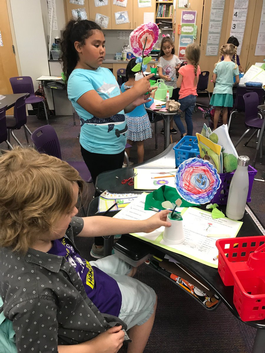 hamiltonengtech's tweet photo. All the flowers of all the tomorrows are in the seeds of today~ Chinese Proverb. First grade Innovators engineer 3D models of flowers utilizing the engineering design process. We are growing #futureengineeers https://t.co/rg4JKESPqR