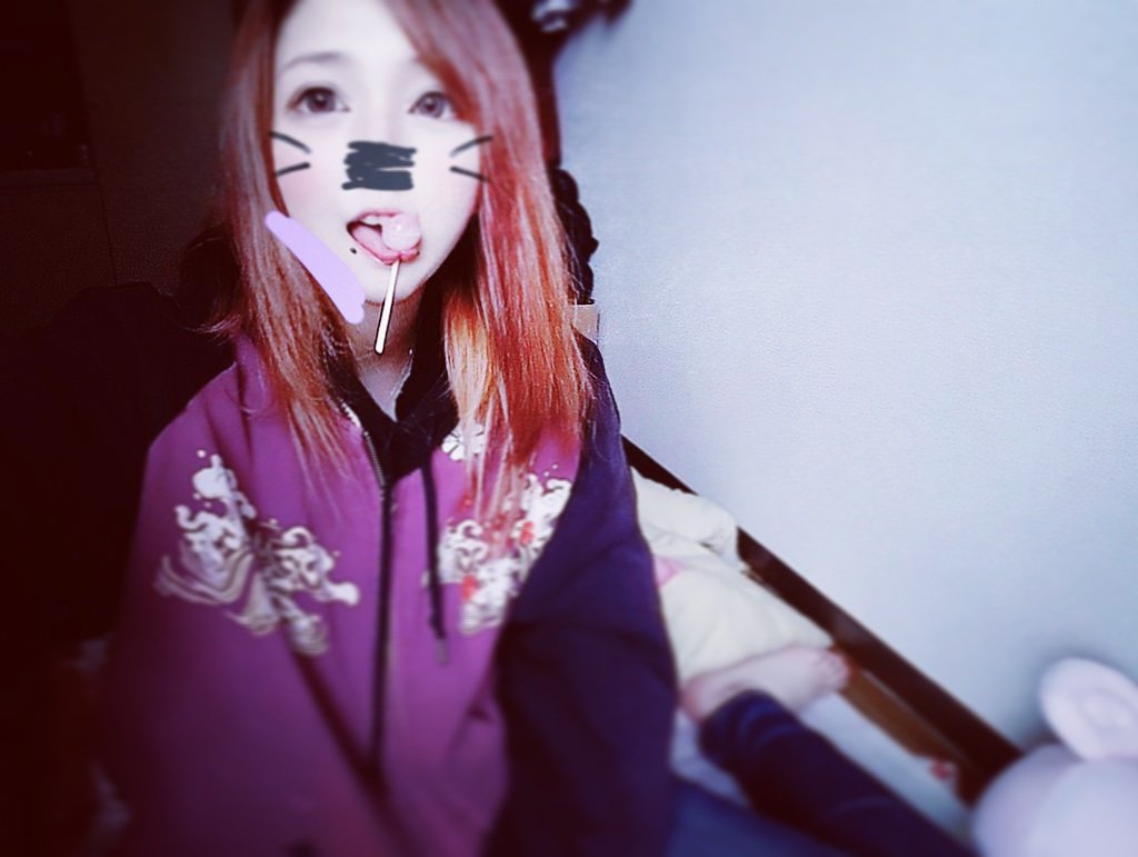 poteto_omio9101's tweet photo. お酒飲んで楽しくなっちゃう系女子
TLが寂しいから人助けだと思って自発ください(？)
LG(B)Tでふ🙌よろしく🙏

#お友達ください 
#スプリットタン 
#ピアス好きな人と繋がりたい 
#派手髪好きな人と繋がりたい   
#美男美女とつながりたい
#RTで気になった人お迎え https://t.co/HuAMOwTGgn