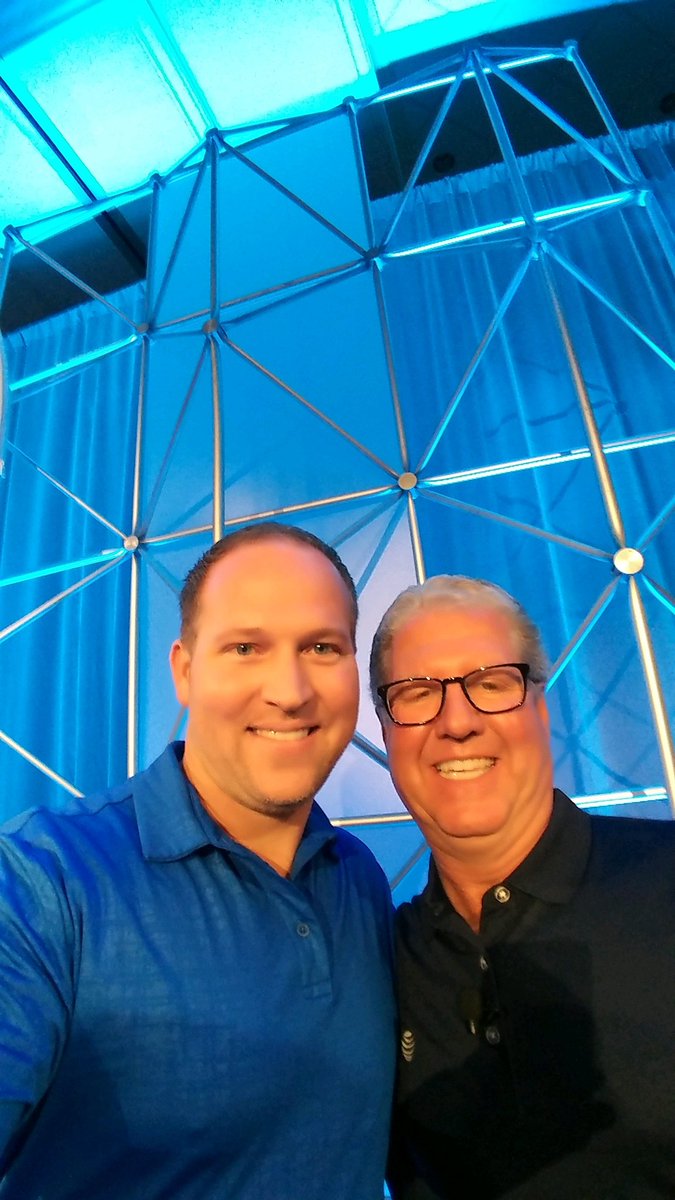 FindlayHustlers's tweet photo. Jeremy and his family enjoying a much deserved Summit trip!! #summit2018 #lifeatatt #OHPA #AllOHverit #haleytoledo https://t.co/9NUGxNvdqC