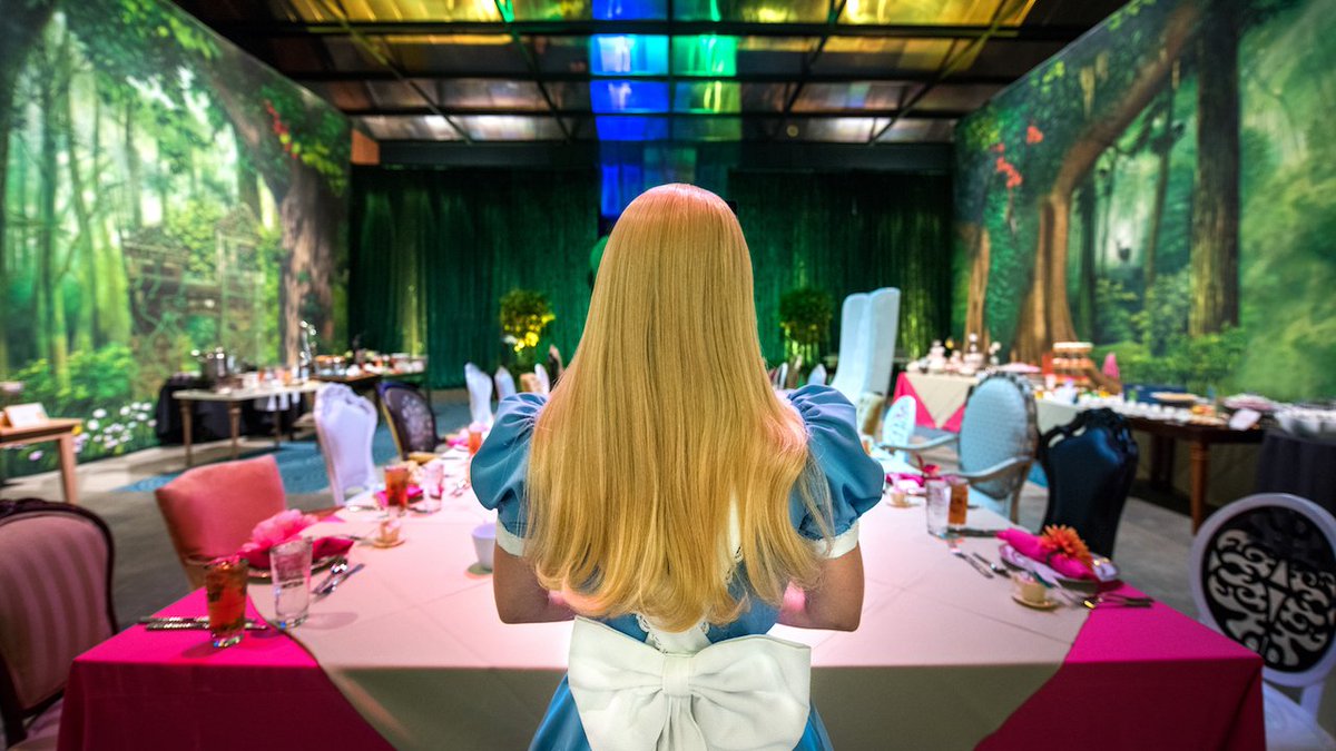 DisneyParks's tweet photo. Check out these fun ideas for planning a very merry unbirthday party! https://t.co/it36pjCrlA https://t.co/H77c9NDSHJ