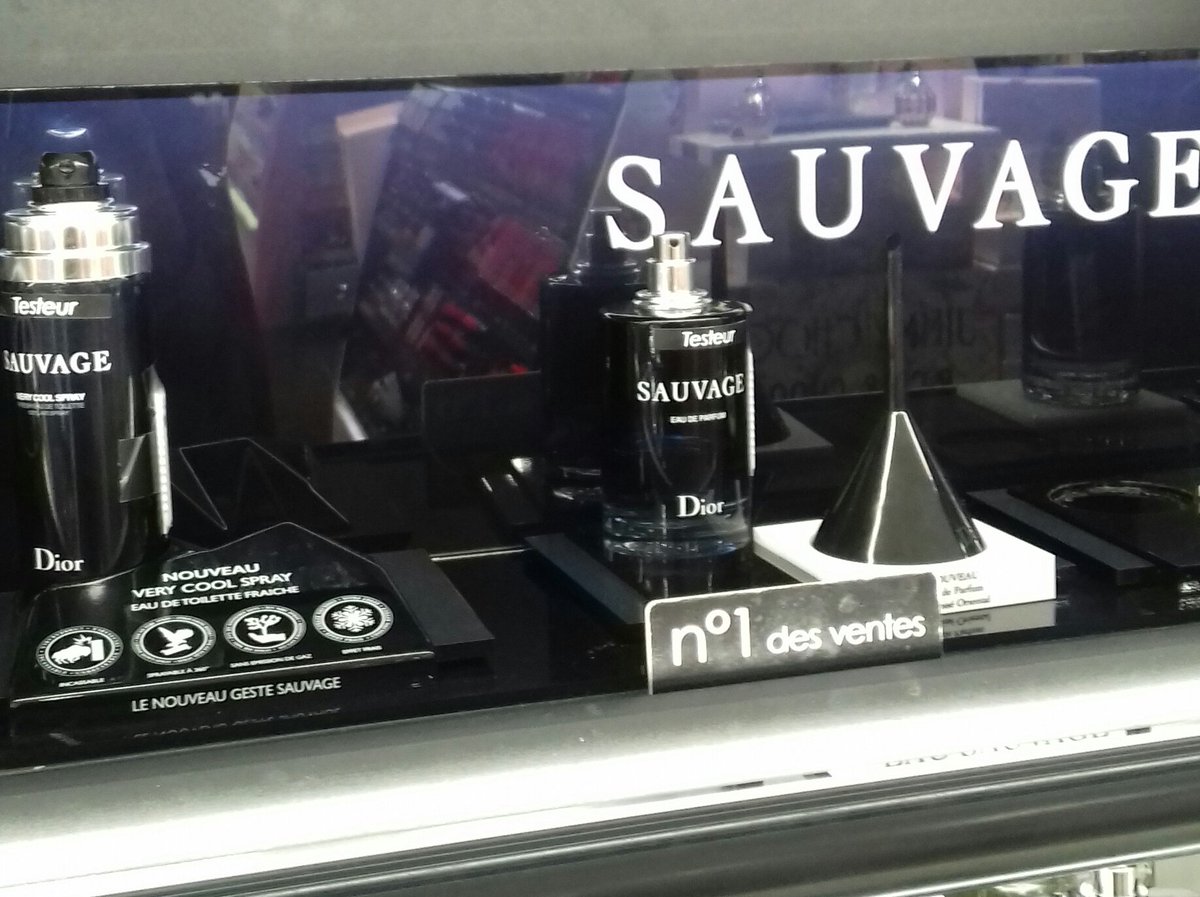 TopDepp's tweet photo. #Shephora #Paris #Sauvage @Dior 
N°1 des ventes #Parfum https://t.co/Kpm3Yr7Gva