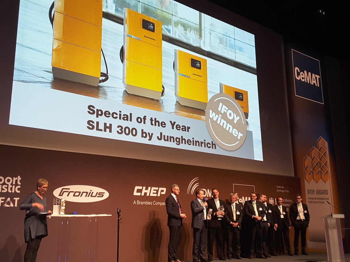 HolgerSeybold's tweet image. Live vom #IFOY Award 2018: Sieger in der Kategorie 'Special of the Year' ist #Jungheinrich mit dem Ladegerät SLH 300. Wir gratulieren @JungheinrichAG
#vfv18 #CeMAT #CeMAT18