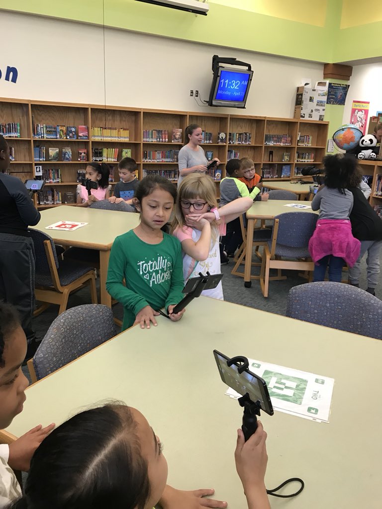 MrsHahnSP's tweet photo. We got to try out a @Google AR expedition on landforms this morning! It was so awesome! 🏔 #AEStech4thewin https://t.co/xYf4NHGVlr