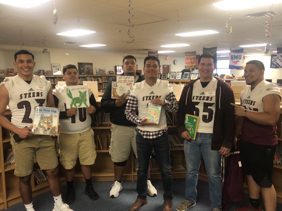 DHJ_CoachG's tweet photo. The goal at North Side is to set up our boys to become better sons, fathers, and husbands. So we give them every opportunity to learn leadership skills through our community programs. This is more than just a reading program! #SteersRead🤘🏽 https://t.co/YrGl5igTeB