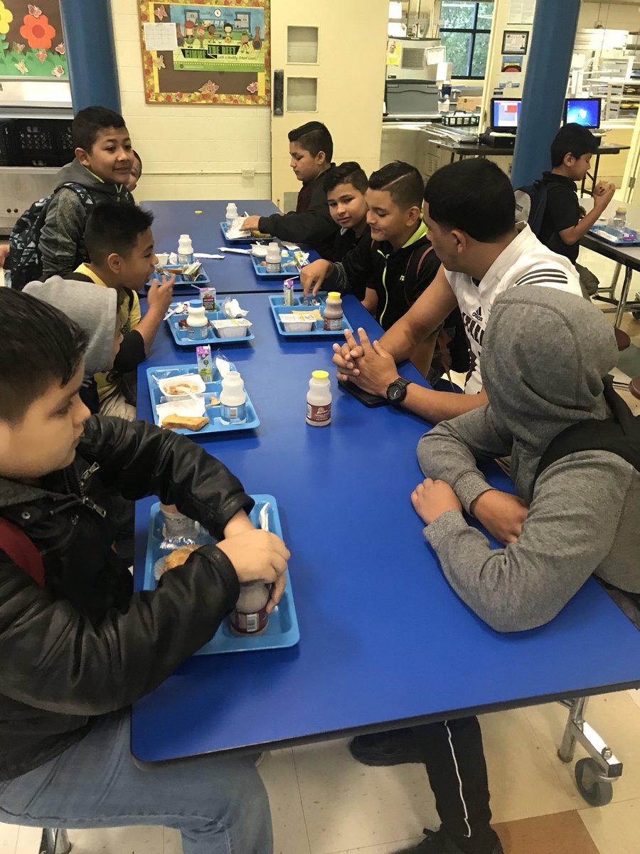 DHJ_CoachG's tweet photo. The goal at North Side is to set up our boys to become better sons, fathers, and husbands. So we give them every opportunity to learn leadership skills through our community programs. This is more than just a reading program! #SteersRead🤘🏽 https://t.co/YrGl5igTeB