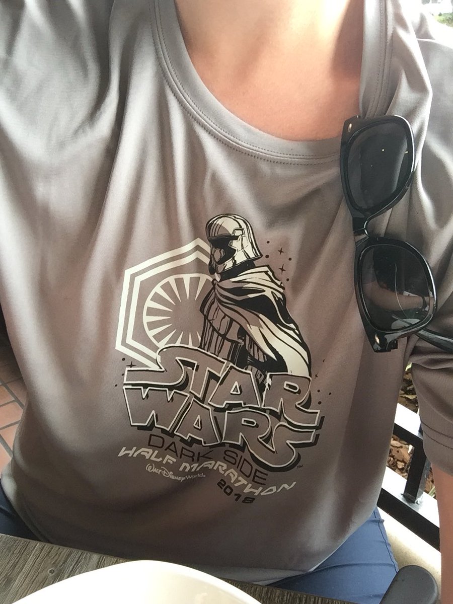 NotSoSugarTruth's tweet photo. Wearing this with pride today 😊 @runDisney #StarWarsHalf #DarkSideHalf #rundisney https://t.co/t8cvOQFY3s