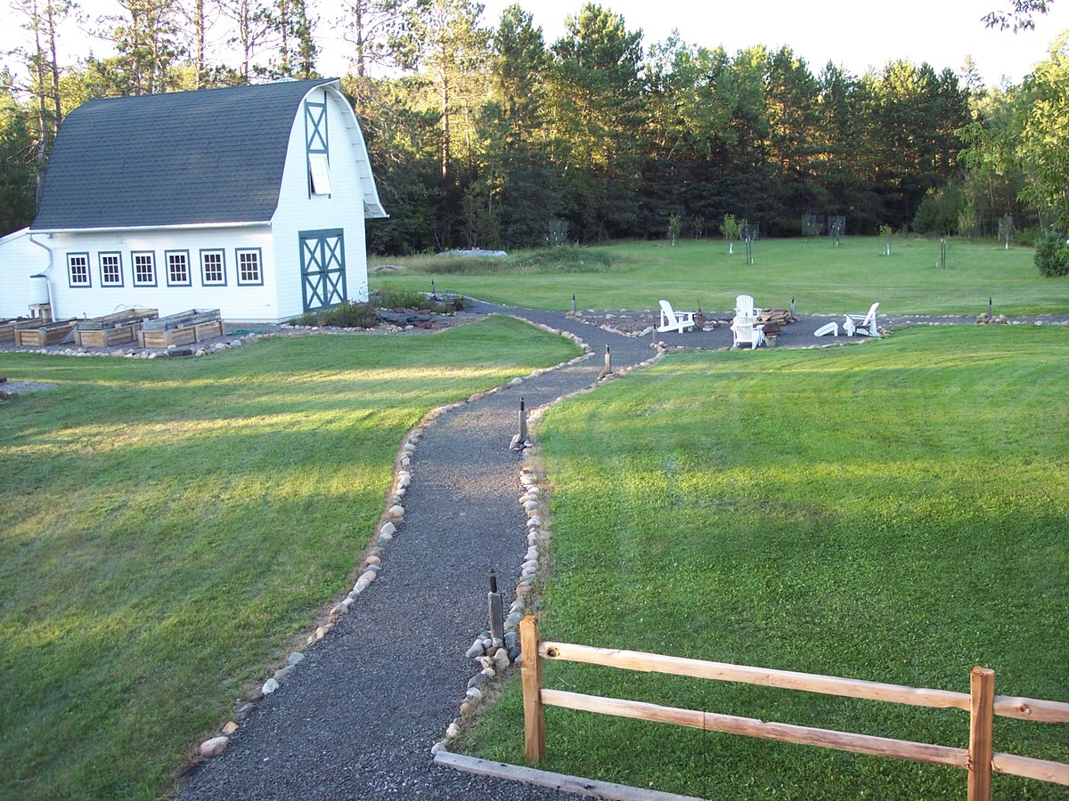 GiantsRidge's tweet photo. When it comes to planning your #familyvacation, explore the land of the #Mesabi #IronRange, home to Giants Ridge. #giantfun #giantvalue #giantmemories #onlyinmn #mesabiismagic
https://t.co/8gDhwL5EZP https://t.co/wRMBYS4urD