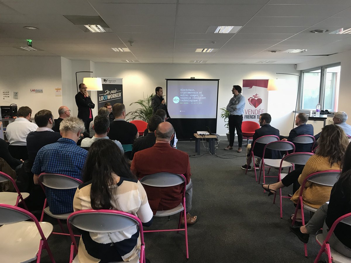 JuliePhilippe85's tweet photo. Début de la soirée #blockchain et #cryptomonnaie @adnouest #code2be à la @Loconumerique https://t.co/gR0lpAMspP