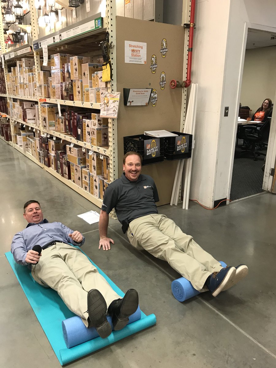THD3103's tweet photo. The MAPM dynamic duo “Montana Bob” and Mik getting their stretch and flex on. #PACNWSTARTSAFE @Sharrcasm https://t.co/6jAtSORdiP