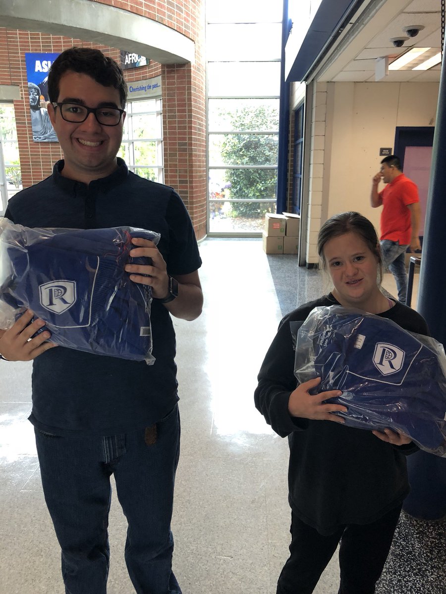 collins_fcs's tweet photo. A few of our graduates picked up their cap and gowns today!!! 🎓 24 days until graduation! #RICScbi 

@RiverwoodICS @RICSPrincipal @FCSSECAUID https://t.co/jGiL7W09wW
