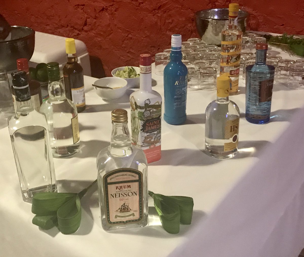 ClaudeTITINA's tweet photo. Très heureuse d’ajouter ma toute petite pierre à la #Promotion de notre #rhum #agricole #AOC de #Martinique cf #dépêche @afpfr du jour : « Le rhum et son industrie comme produit d’appel du tourisme » #industrie #spiritourisme #tourisme @KarineMOUSSEAU @labelepv #Neisson #Coderum https://t.co/XwDjWNqHKN