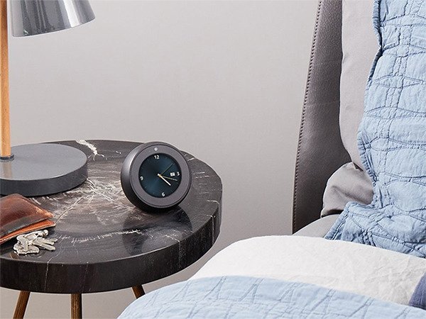 AmazonOmy's tweet image. Overview of #homebots for your #automation needs: m.economictimes.com/magazines/pana… #alexa #google