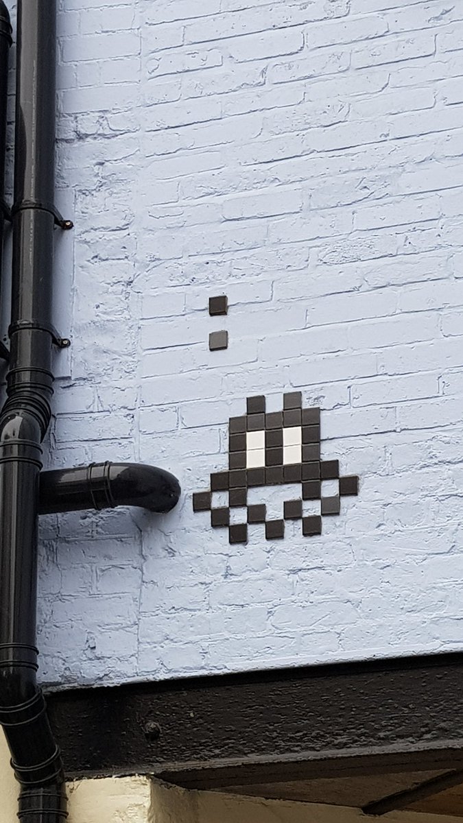 RankaPrimorac's tweet photo. When you've been walking past a #pasteup by #invaderartist for, literally, years, without noticing, until one day your hairdresser tells you to look up &amp; pay attention. Thanks N. #streetart #lovelondon 🙄🙂🤩 https://t.co/qOFa5LqgZp