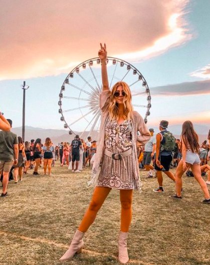 Chloe Magazine tweet media