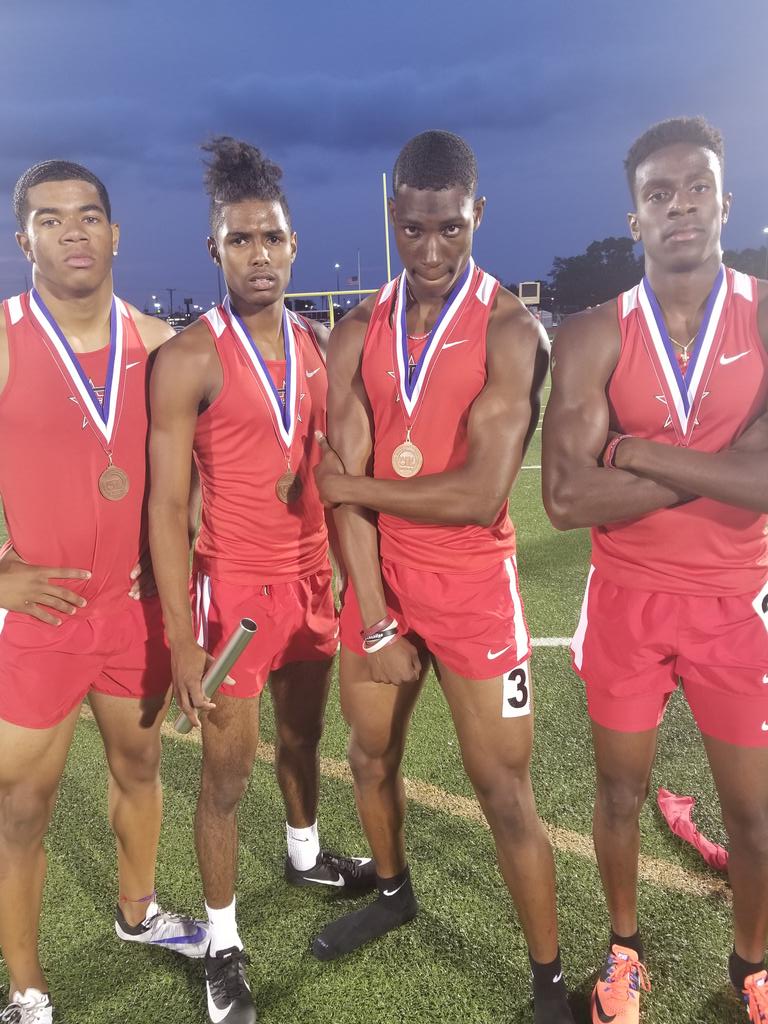bfterrytrack's tweet photo. 4 x 400 advances to regionals https://t.co/M6f7wLHDYn