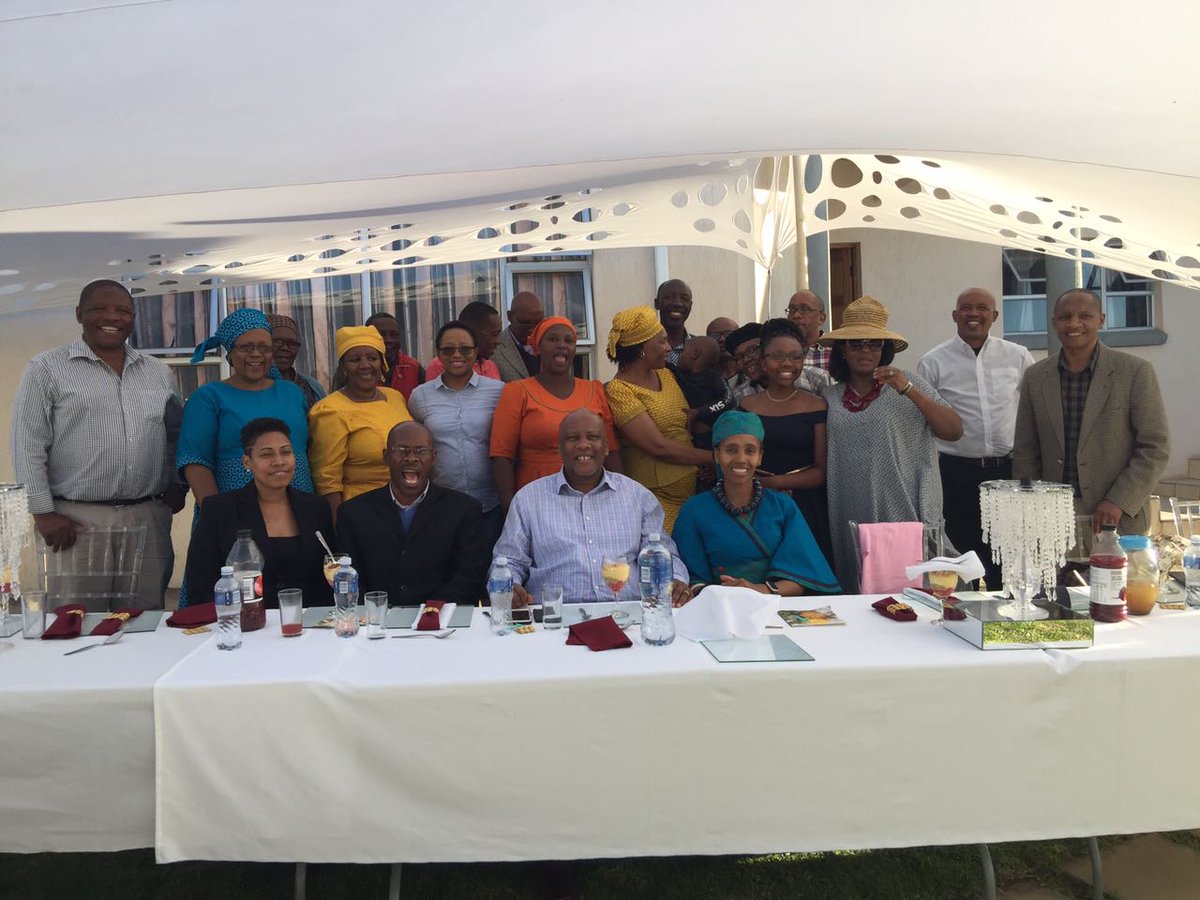 party_pleaser's tweet photo. When Party Pleaser Platters served Royal blood. #HisMajesty #Motlotlehi #Rabasotho #HerMajesty #QueenMasenate #MojelaFamily #Lesotho #Maseru https://t.co/YOQSYpEDUk