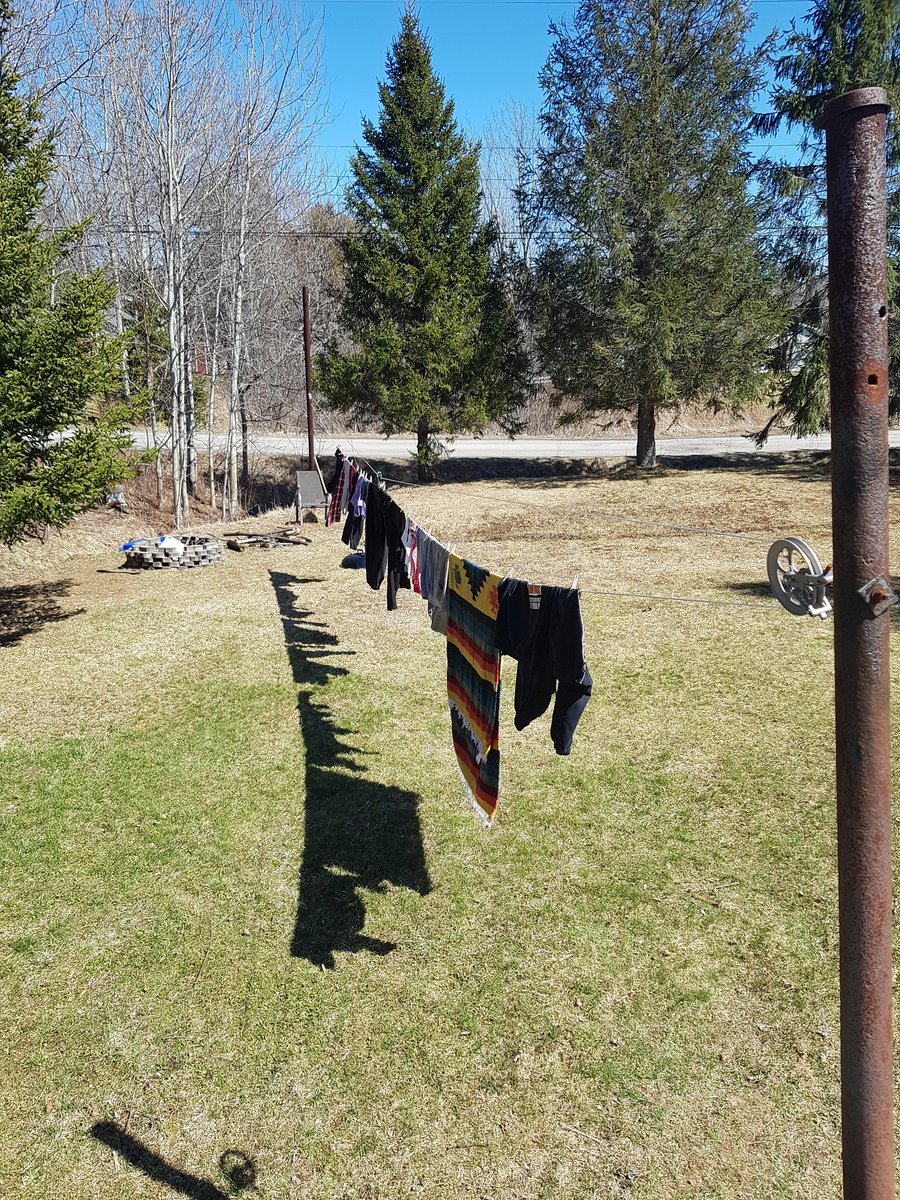 DegaustKirk's tweet image. Holy f bahds she's shinning today #savedatmoney