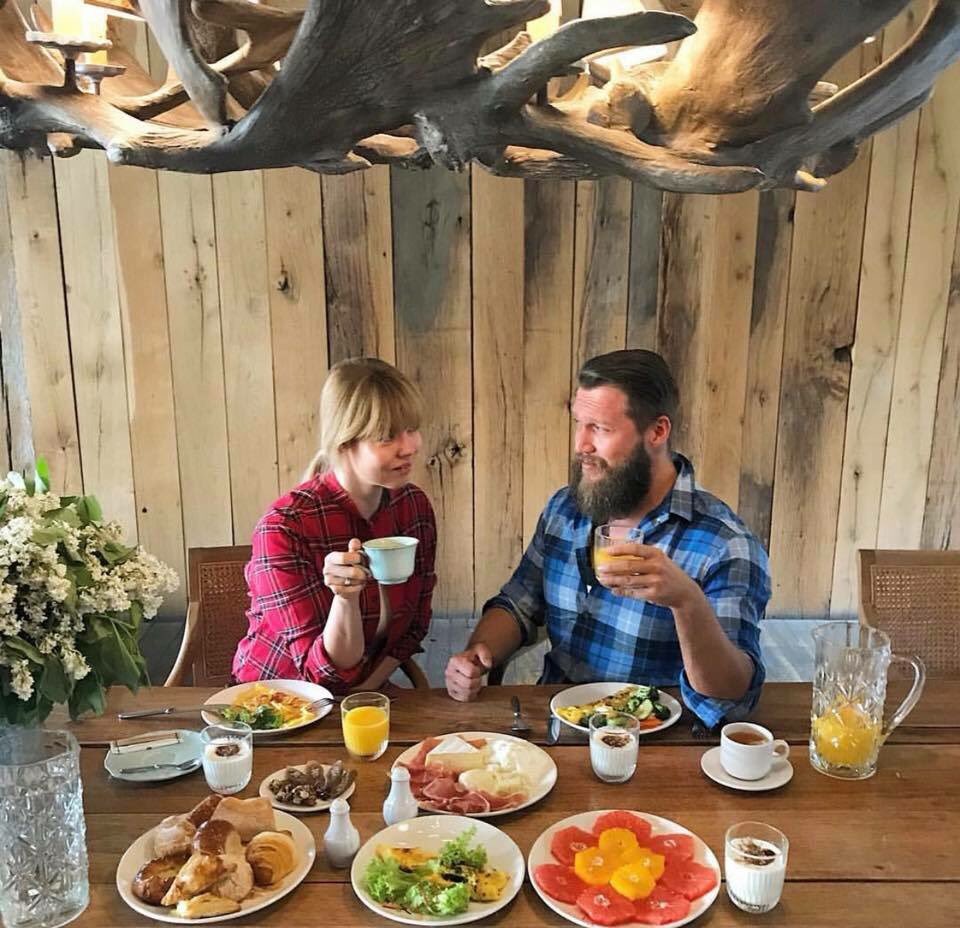 ELEPHANTukcom's tweet photo. Peter Axenoff and Yulia Akimova adventures in Georgia and Rooms Kazbegi. #roomskazbegi https://t.co/WjCbbYFGwB