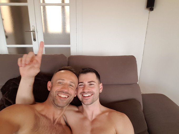 4 pic. More pics with adorable @LukasDaken https://t.co/yEQ7Nfzm9D