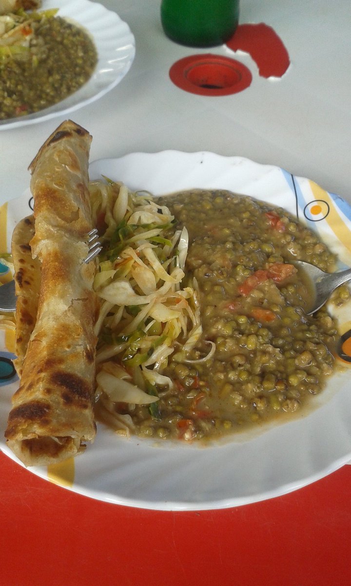 Beth_ESF's tweet photo. Kenyan hospital food looks and tastes much better than NHS hospital food... #ESFKenya18 #nutrition https://t.co/xBs4EocCQu