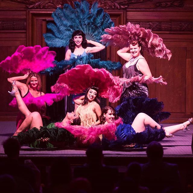 JazidaBurlesque's tweet photo. I freakin LOVE performing with the @fabulousfandancers!!! Here we are at Faraway Fever on Friday at @theabbeycanberra.  Photo by @damiengeary and featuring @t_hennessey @ssselk @doe.dantalion @jupiterrayneburlesque @miki_minx  @jazidaproductions
To dance… https://t.co/gRID4ItFqM https://t.co/bqTQReqQ0S