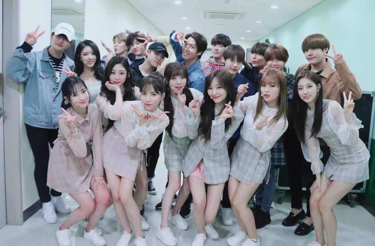 [#Lovelyz] #러블리즈 의 미니앨범 4집 [治癒(치유)]의 컴백 쇼케이스가 성공적으로 종료되었습니다👏👏  때론 달콤하고 때론 시큰한 우리 럽둥이들💕의 무대들!🎤 #러블리너스 우리 오늘부터 힘차게 달려보아요🏃
#어제_상처받은_거_다_치유됐지💊
#치유_받으러_와주신_울림_선후배님들_감사합니다🙇