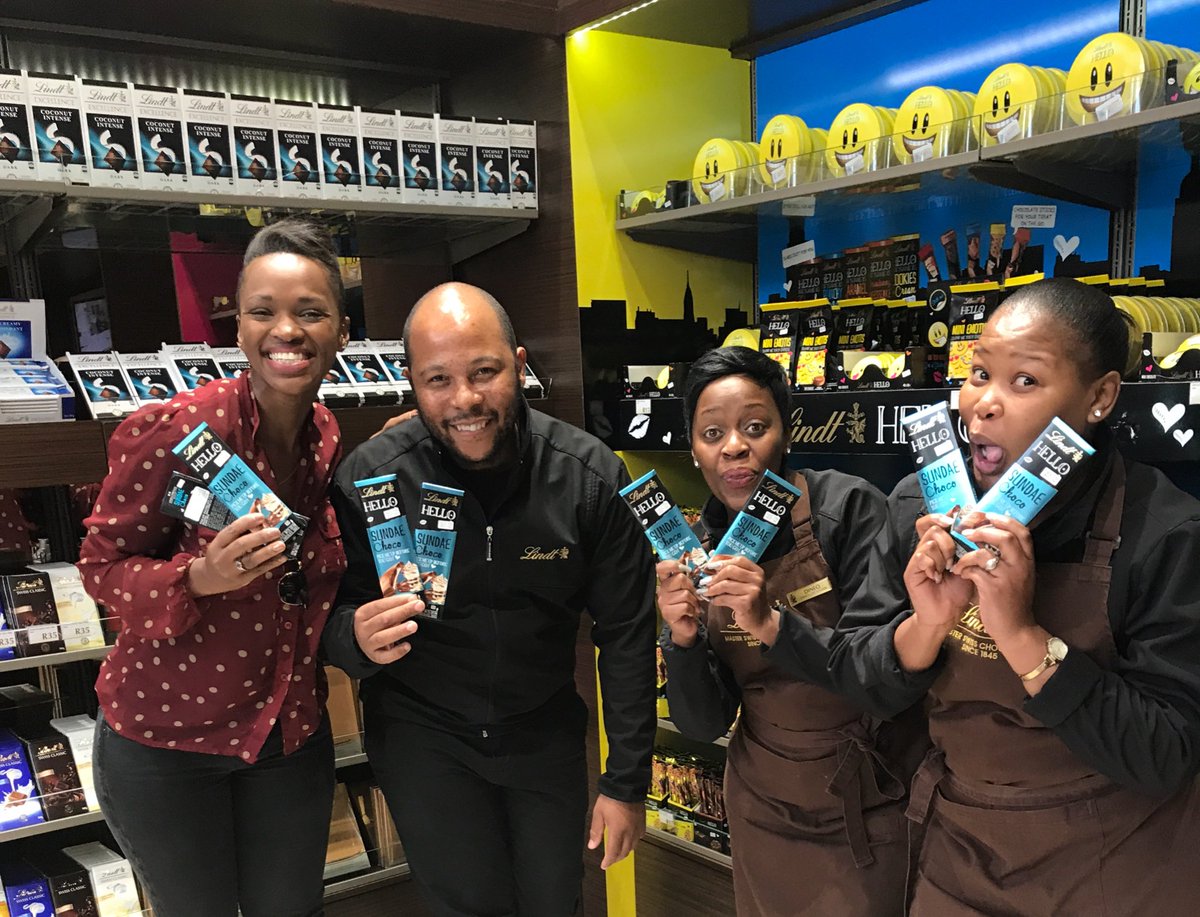 FixMoeti's tweet photo. The NEW @LindtSA โSundae Chocoโ is to die for ๐๐๐๐๐๐๐๐๐๐๐๐๐
#LindtHELLO #Yummy #MyPeoples #SundaeChoco ๐๐๐ https://t.co/RN7BrLHeFl