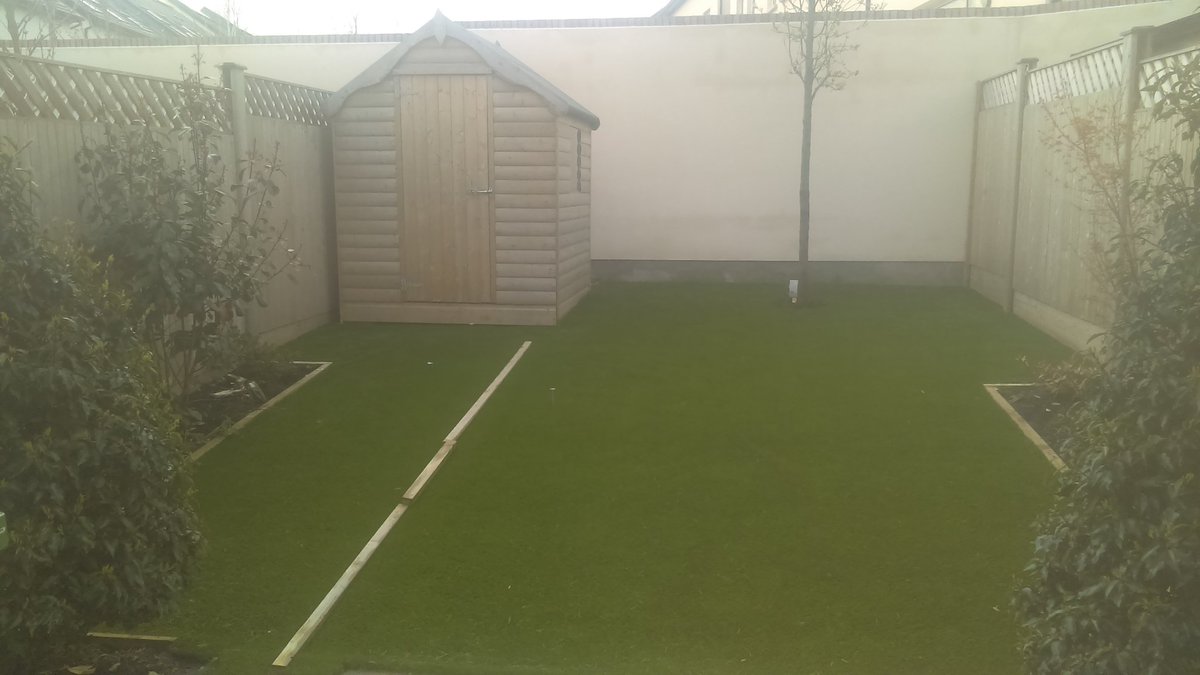 DubArtificial's tweet photo. Completed photos of a garden in Glenageary with Royal Grass Silk 35. No more muck, mowing and maintenance. https://t.co/bLYJeTHvfd  #ireland #DunLaoghaire #Dublin https://t.co/xz9IODEOnV