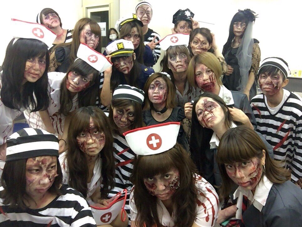 StreeeemMOB's tweet photo. 新入生の皆さんこんにちは😀🌸
フラッシュモブサークルStreeeem‼︎です
サークルってどんな感じだろう?フラッシュモブって何だろう⁇そう思ったあなた✨
4月25日(水)room1、26日(木)room5
で12時20分から説明会をします◎
新入生もそうでない方も是非来て下さい🌈RTもよろしくお願いします🙏🏻 https://t.co/Axyttnkc8I