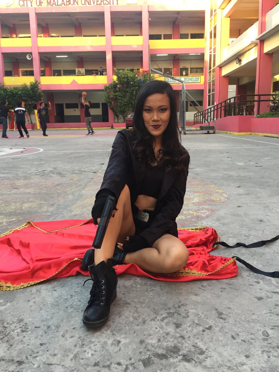 MaikaPastera's tweet photo. Mag aapply din akong body guard mo jack @Rurumadrid8 #SherlockJrLaban https://t.co/0EpSDZMUlH