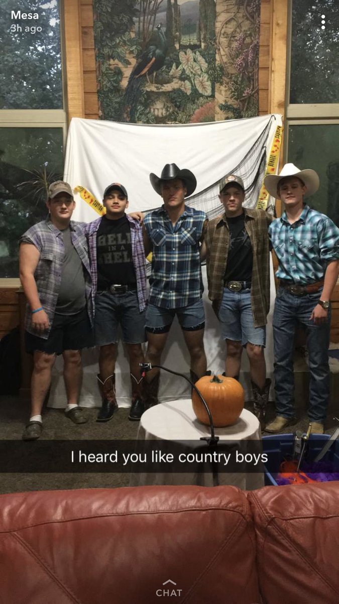 MayesMayes8's tweet photo. Happy bday gay boy https://t.co/6V7CkIgQXm
