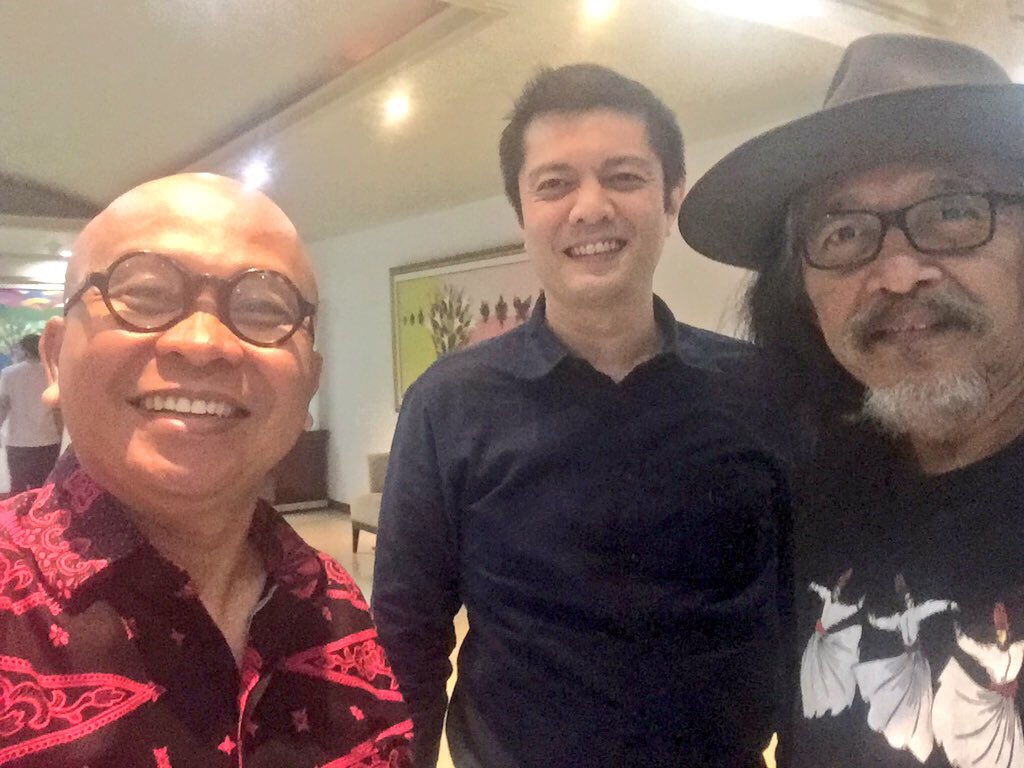 maman1965's tweet photo. Esok malam, @QA_MetroTV bersama @rockygerung . @chicohakim @ruhutsitompul @ivanlanin @sudjiwotedjo @effendigazali @victorkamang @Andini_MetroTV https://t.co/Y8QwEMOphc