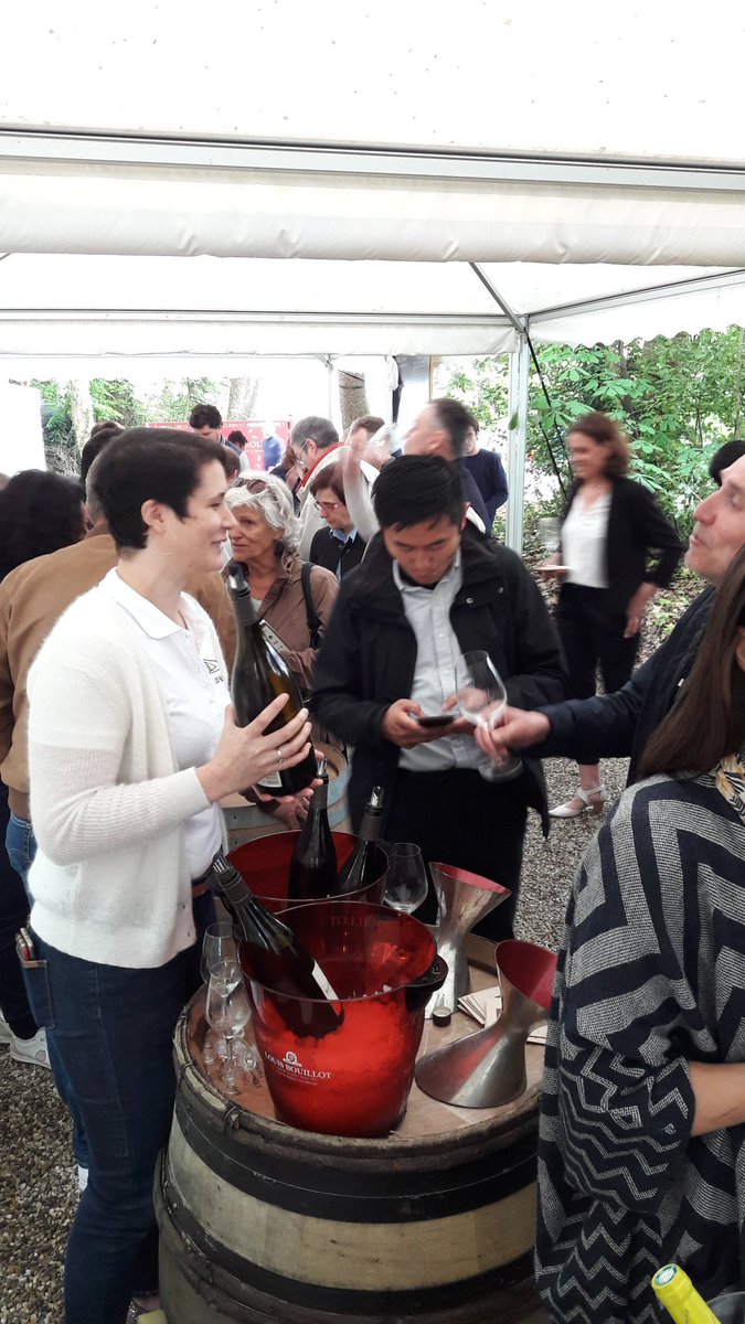 Grande affluence pour ce premier salon dédié à l'#aligote. #bourgogne #vinsdebourgogne #lesaligoteurs <a href="/GregoryPatriat/">Gregory Patriat</a> <a href="/LaureGuilloteau/">Laure Guilloteau</a>
